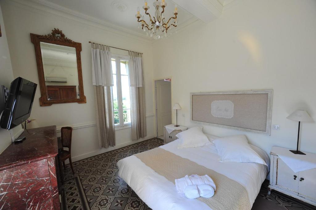 Logis Auberge Restaurant Du Vigneron Cucugnan Habitación foto