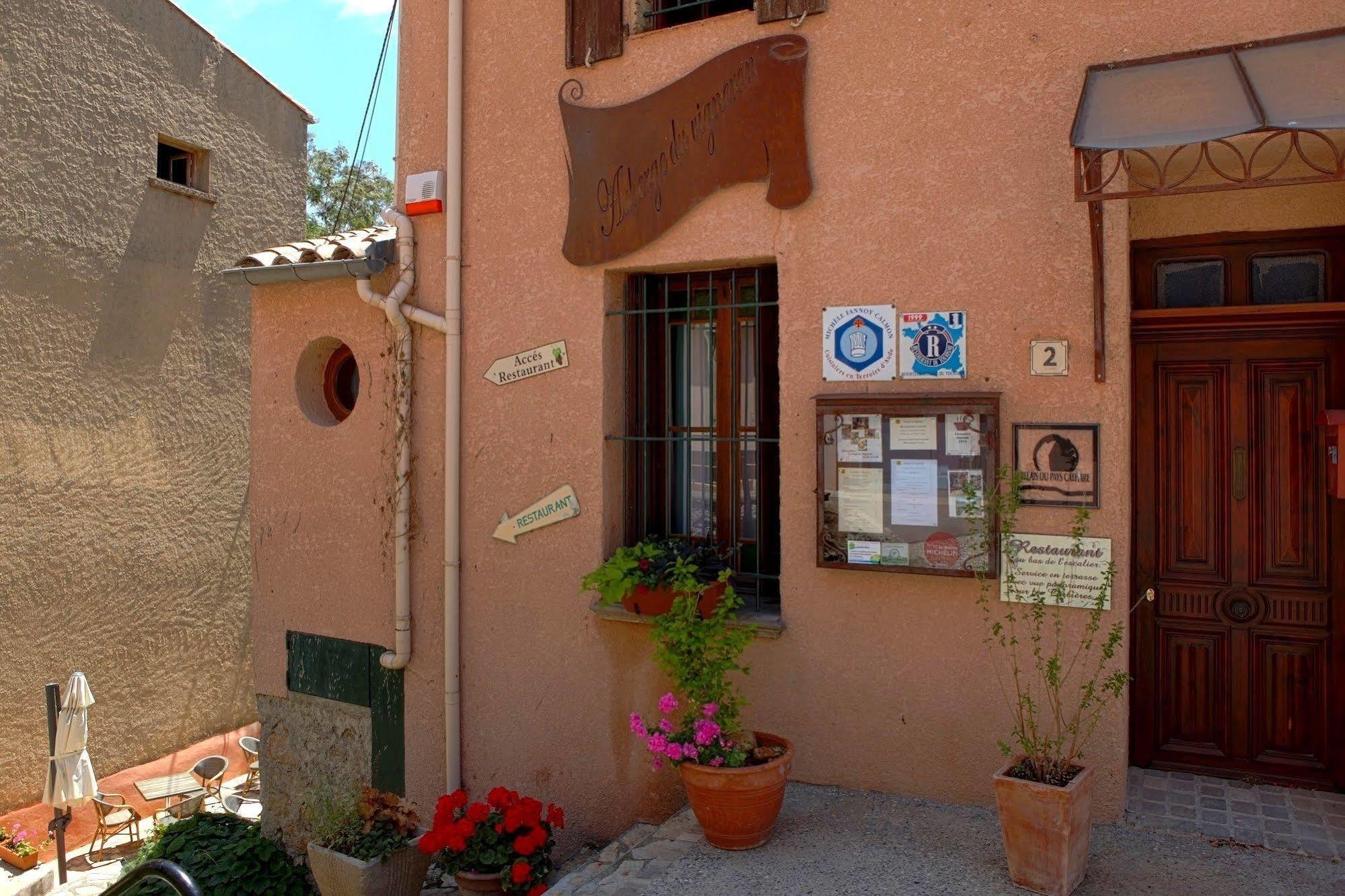 Logis Auberge Restaurant Du Vigneron Cucugnan Exterior foto